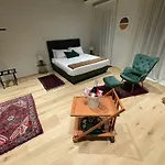 Diana\'S Luxury Guest House